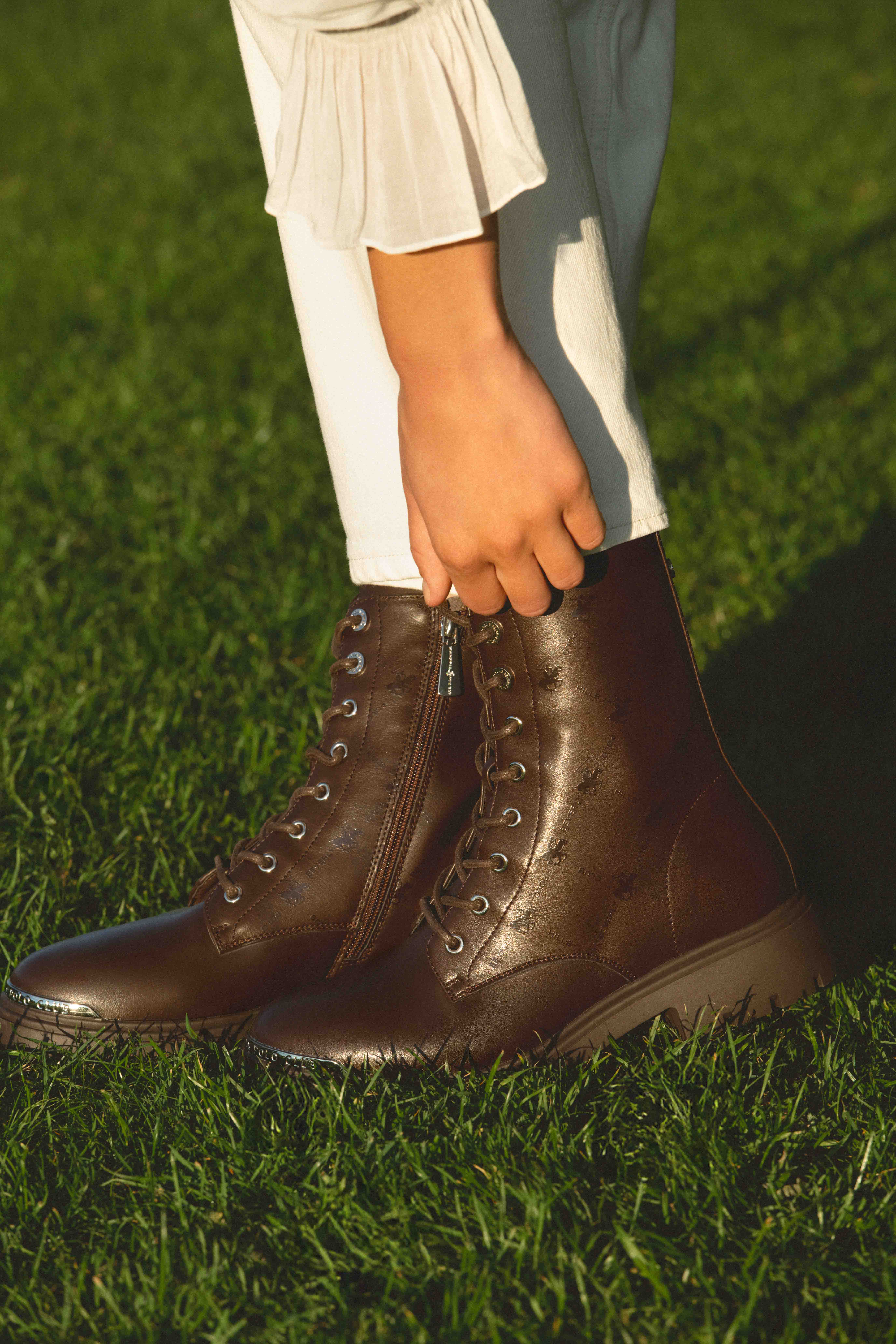 B43fbc2f 3e2f 4b4c a180 f8cbdd34b50e