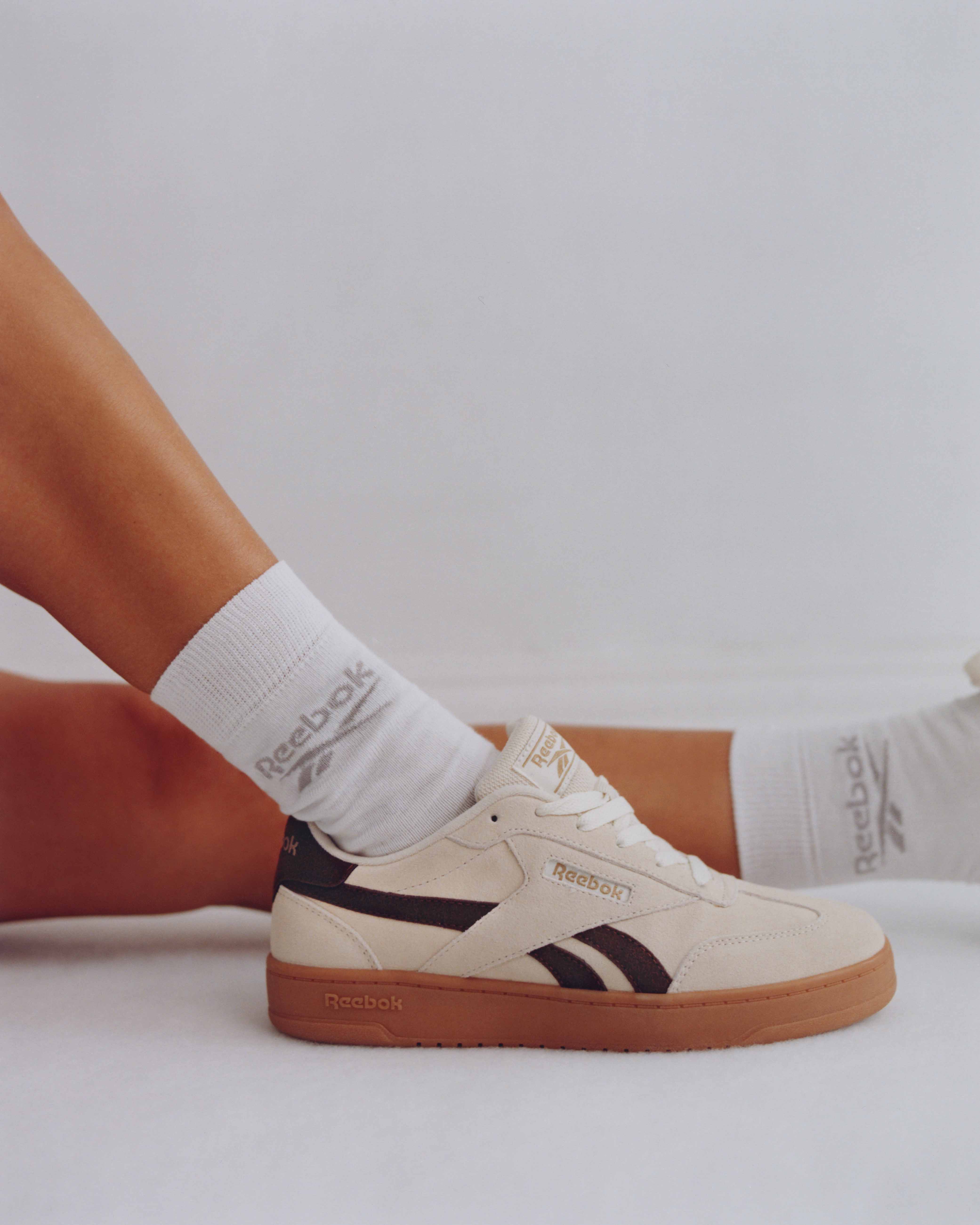 695a22b3 dbdb 4312 bade f6e3c9f93403