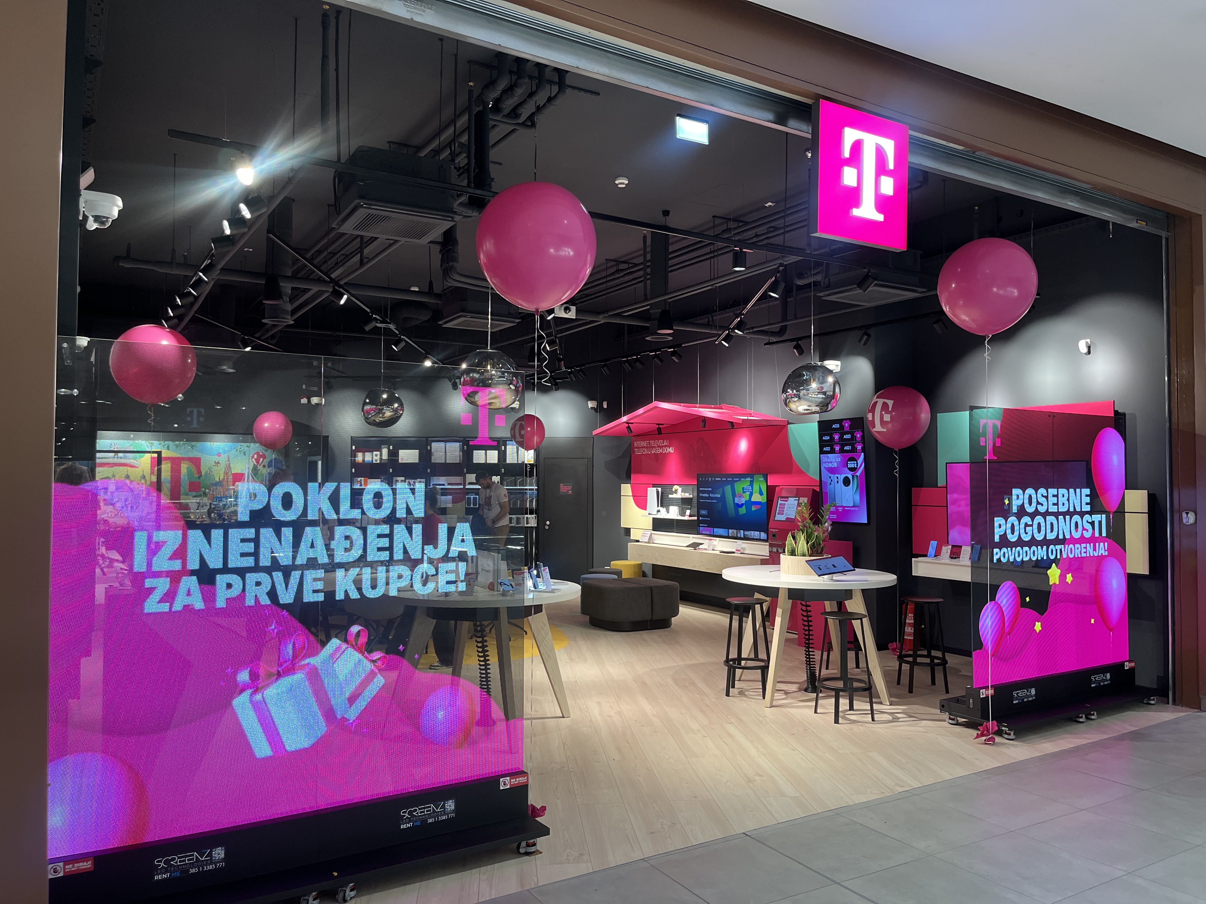 58c0f1a4 8b8f 4d0b 860d c3740e4248f2